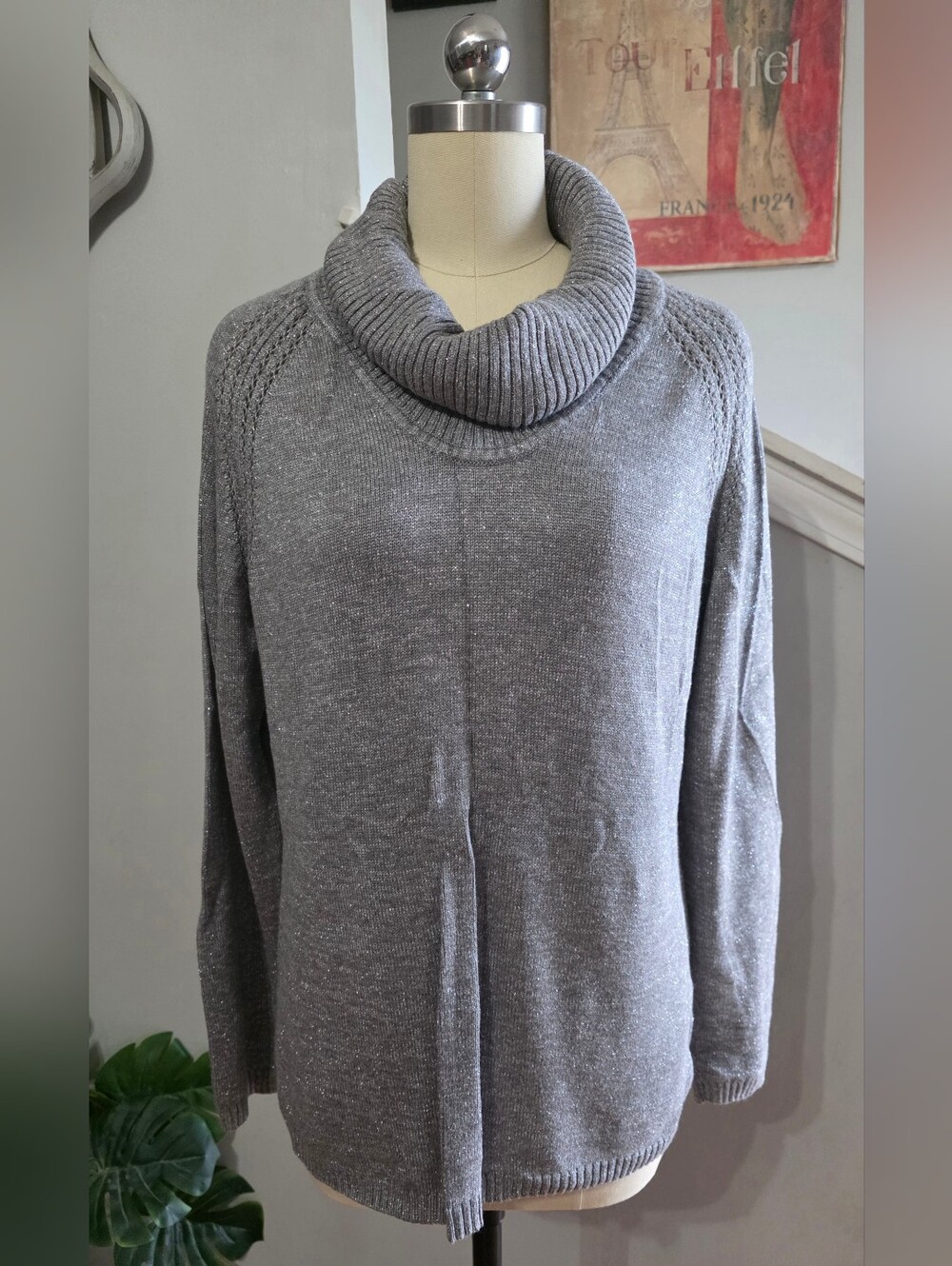 Liz Claiborne Sweater Gray Metallic Large